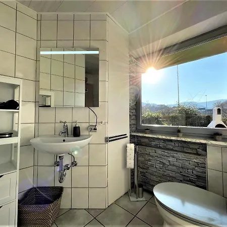 Traumhafter Moselblick, Garten & Lounge, Boxspringbett, Top Lage Appartement Bullay